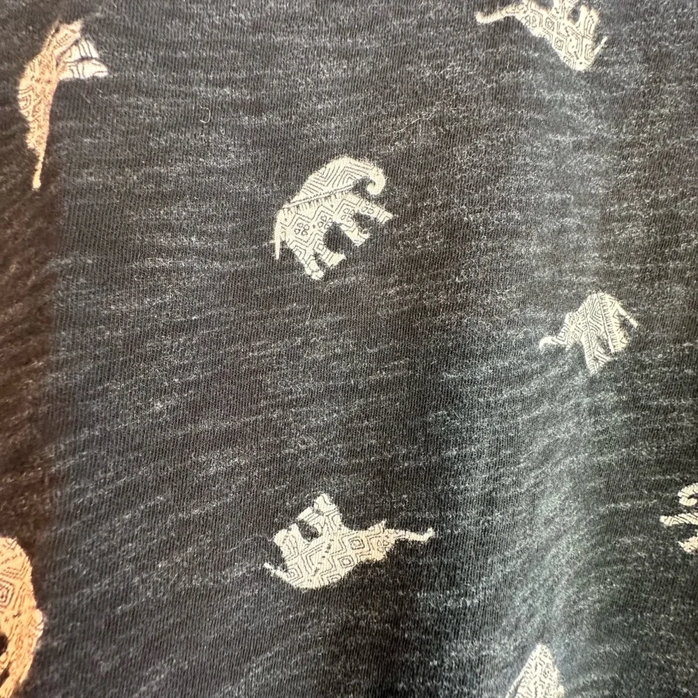 Mudd Charcoal Tee with Elephant Pattern - Picture 3 of 6